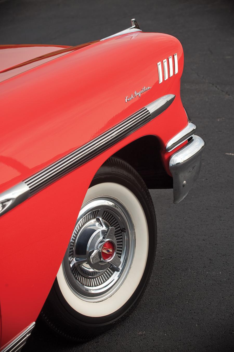 Детали экстерьера Chevrolet Impala 283 Ramjet Convertible 1958 года  (фото 3 из 10)